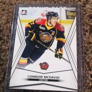 Connor McDavid Leaf rookie card